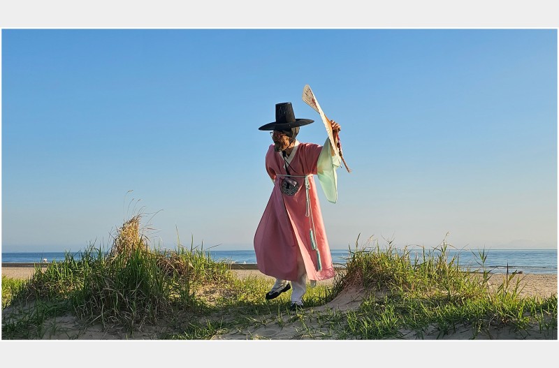 老 寫眞作家 의 (셀프사진) 찍는 모습