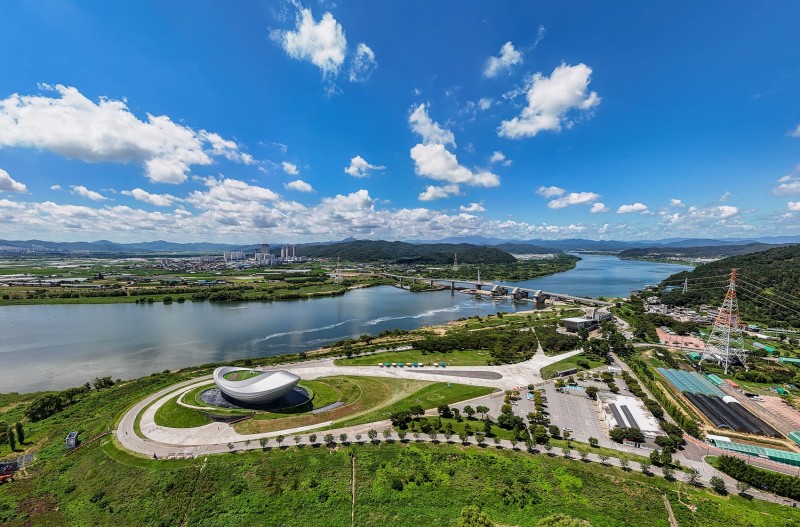 강정보의 오전과 오후