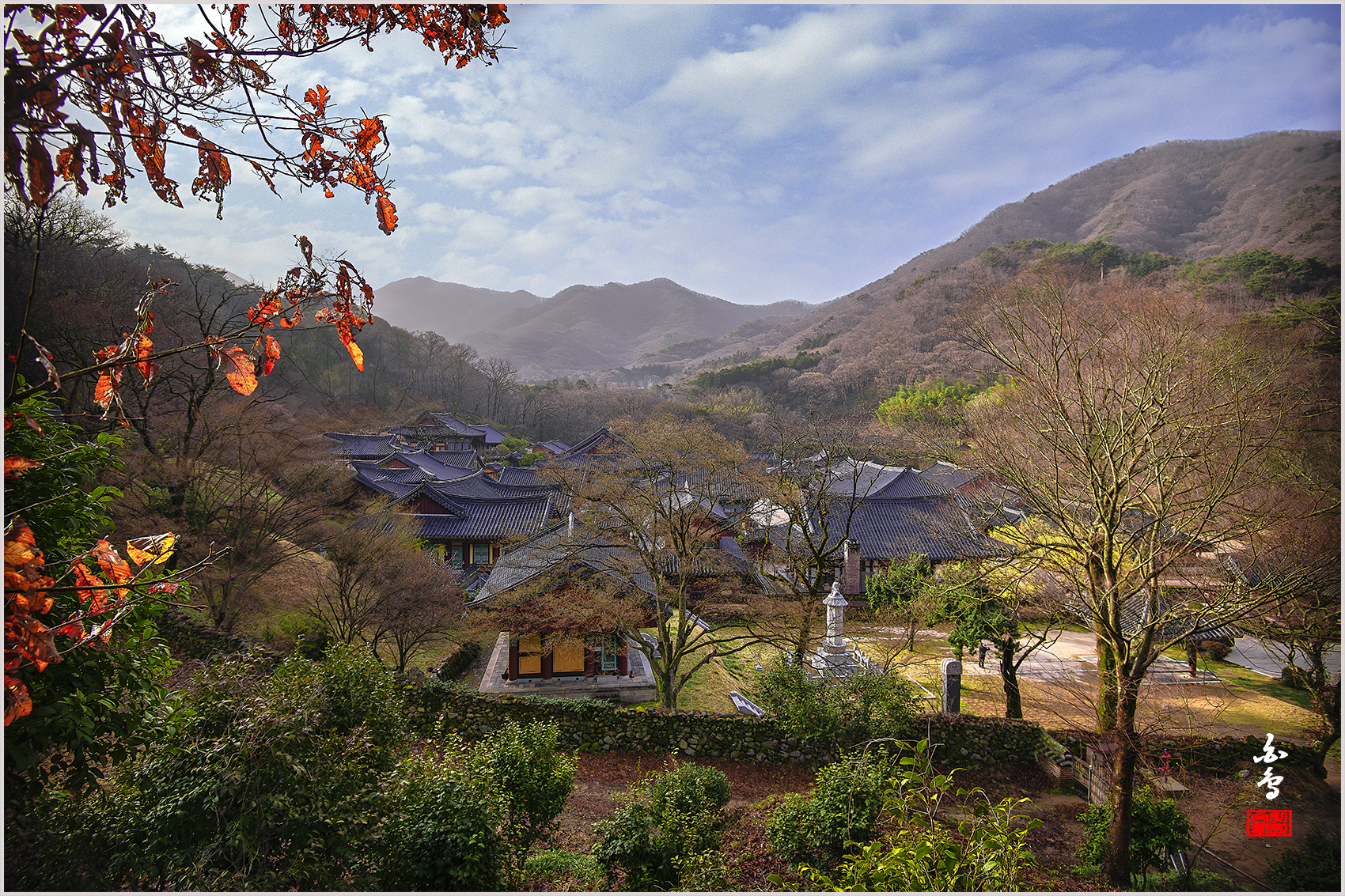 PHOTO BY SINSUKHEE | NIKON D850 | 2024:03:29 07:57:18 | ISO-400 | 1/640 sec | f 8 | 18 mm | EV=-1 | ● WIDTH:1700 pixels  HEIGHT:1133 pixels
