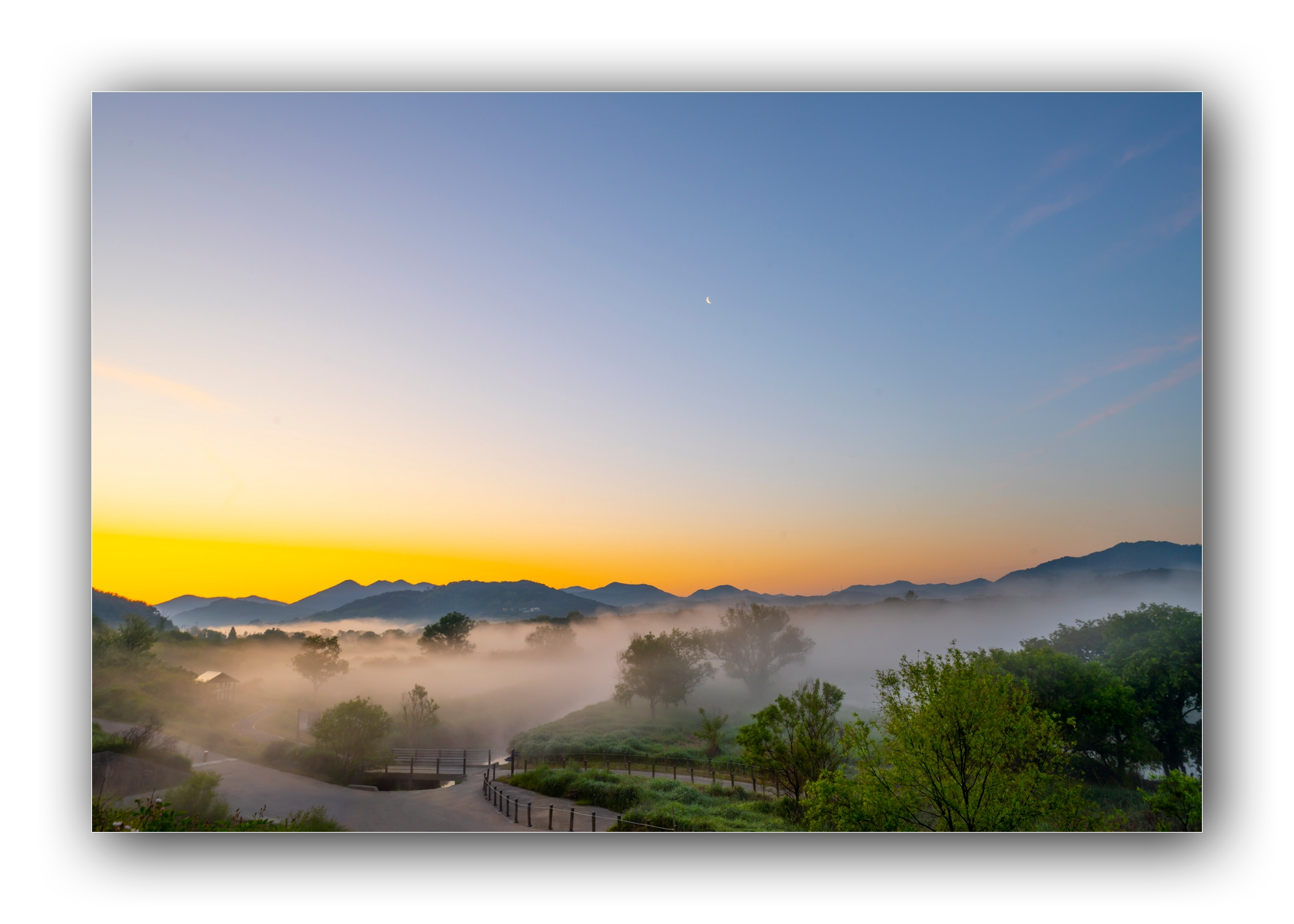 PHOTO BY Sil Sang Kim | ILCE-7RM4 | 2024:05:03 17:24:30 | ISO-100 | 1/8 sec | f 11 | 24 mm | EV=0 | ● WIDTH:1982 pixels  HEIGHT:1415 pixels