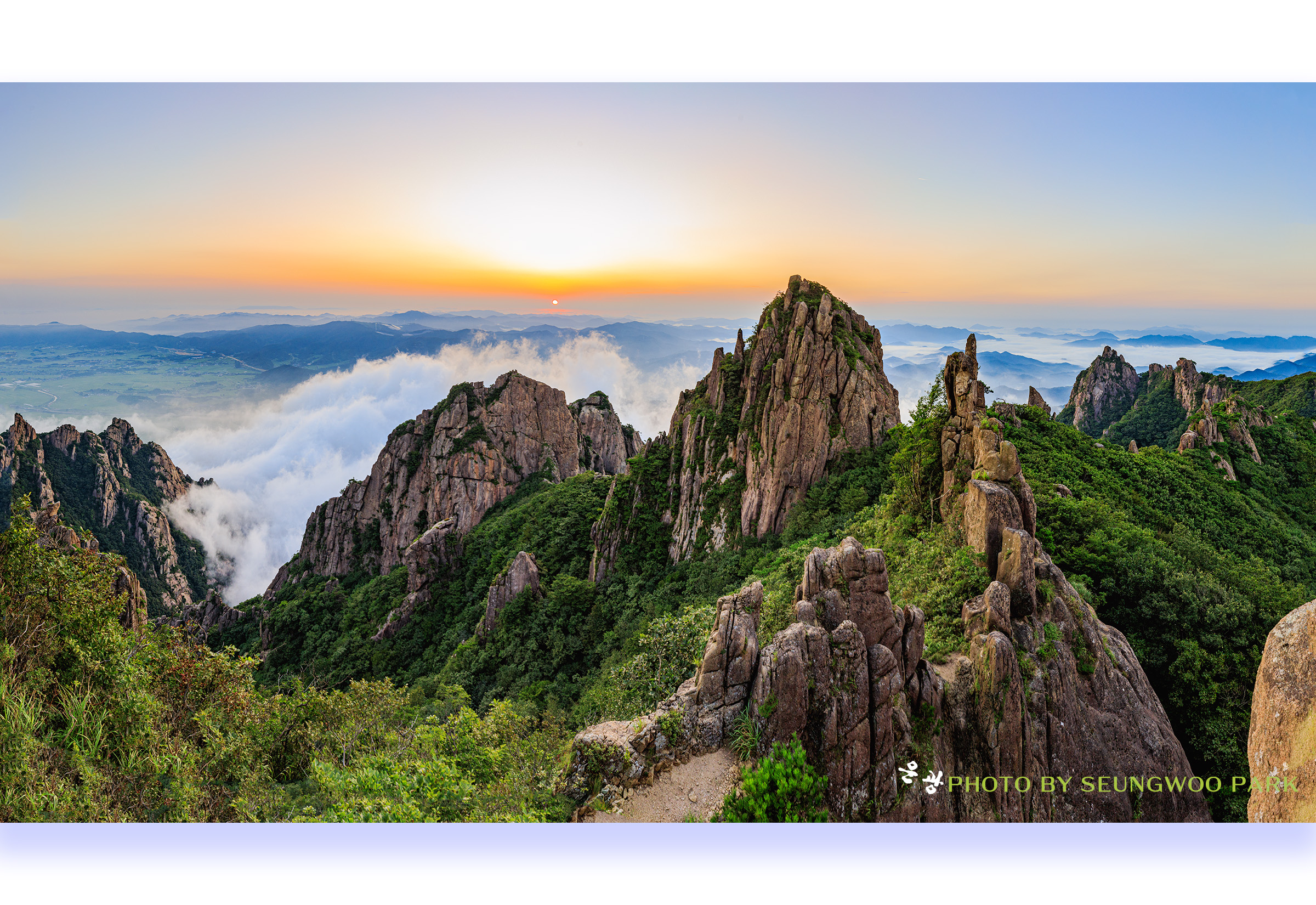 PHOTO BY PARK SEUNGWOO | Canon EOS 5D Mark IV | 2024:08:03 06:10:42 | ISO-200 | 1/25 sec | f 8 | 24 mm | EV=0 | ● WIDTH:2400 pixels  HEIGHT:1650 pixels