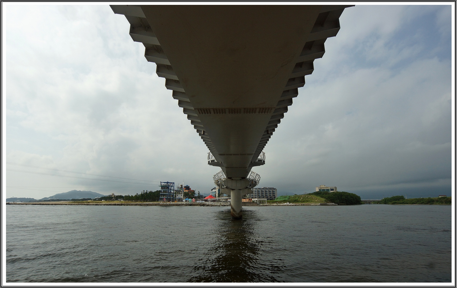 PHOTO BY  | SLT-A77V | 2024:08:20 08:52:13 | ISO-200 | 1/1250 sec | f 7.1 | 12 mm | EV=0 | ● WIDTH:6000 pixels  HEIGHT:4000 pixels