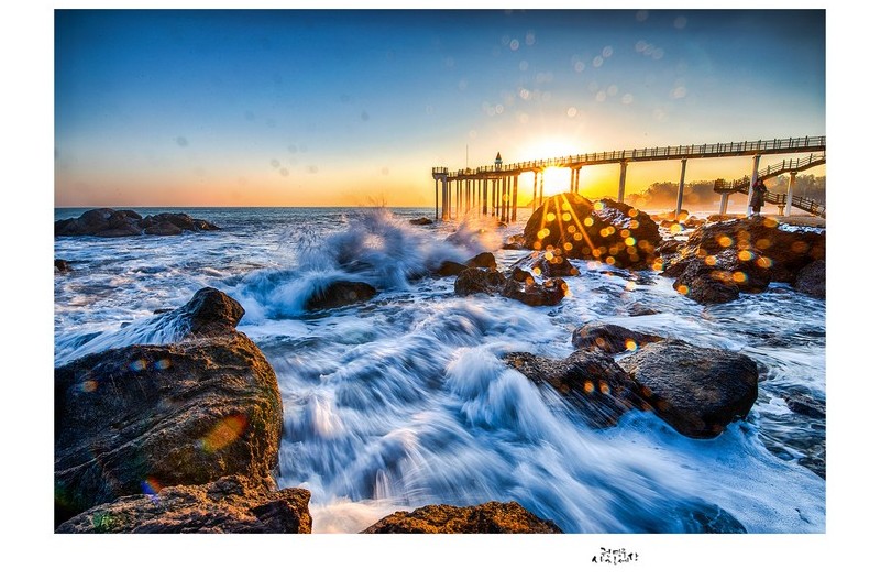 PHOTO BY Kwon Young Woo  | NIKON D850  | 2024:01:27 07:54:35  | ISO-31 | 1/10 sec | f 22 | 15 mm | EV=-1.3 | ● WIDTH:1326 pixels  HEIGHT:965 pixels