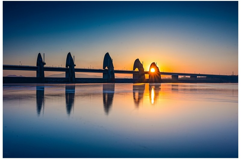 PHOTO BY  | NIKON Z 7_2  | 2024:03:10 07:09:44  | ISO-100 | 60000/10000 sec | f 11 | 28 mm | EV=-0.3 | ● WIDTH:  HEIGHT: