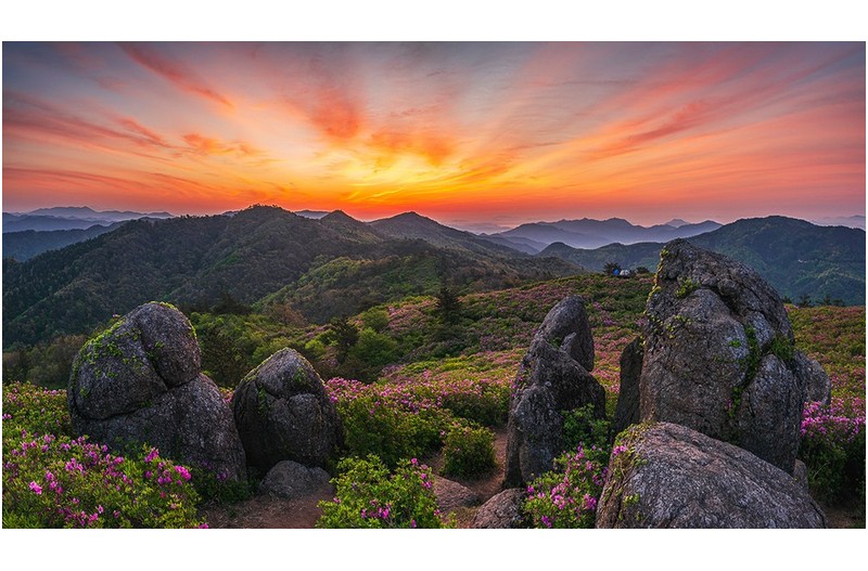 PHOTO BY  | NIKON D850  | 2024:04:28 05:26:25  | ISO-100 | 4/10 sec | f 16 | 22 mm | EV=-2.7 | ● WIDTH:1400 pixels  HEIGHT:792 pixels
