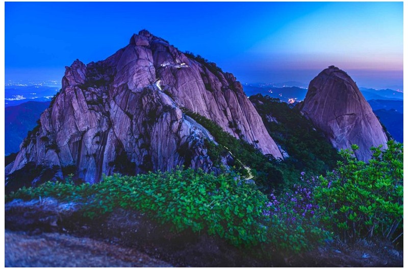 PHOTO BY Jae Ik Lee  | NIKON D850  | 2024:04:28 04:57:01  | ISO-100 | 25/1 sec | f 2.8 | 24 mm | EV=2 | ● WIDTH:  HEIGHT: