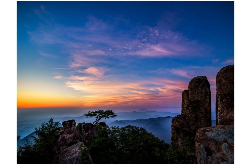 PHOTO BY  | Hasselblad H6D  | 2023:06:25 05:31:42  | ISO-64 | 3/10 sec | f 16 | 24 mm | EV=-0.7 | ● WIDTH:1333 pixels  HEIGHT:1000 pixels