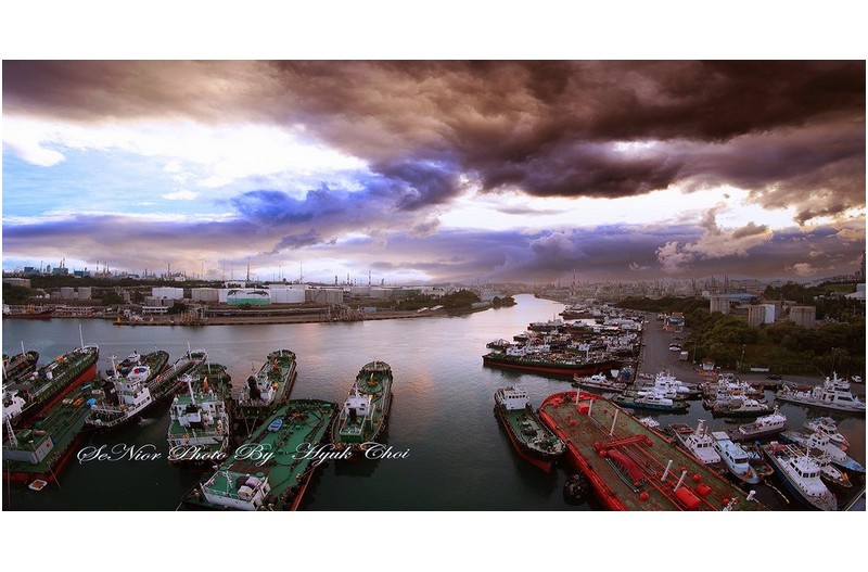PHOTO BY  | Canon EOS R6  | 2024:07:20 19:23:50  | ISO-100 | 1/60 sec | f 0 | 0 mm | EV=0 | ● WIDTH:2200 pixels  HEIGHT:1150 pixels