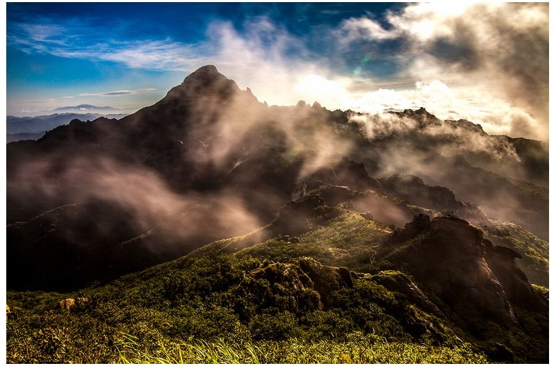 PHOTO BY  | Canon EOS 5D Mark II  | 2019:08:13 07:52:22  | ISO-100 | 4/10 sec | f 22 | 27 mm | EV=0 | ● WIDTH:1366 pixels  HEIGHT:911 pixels