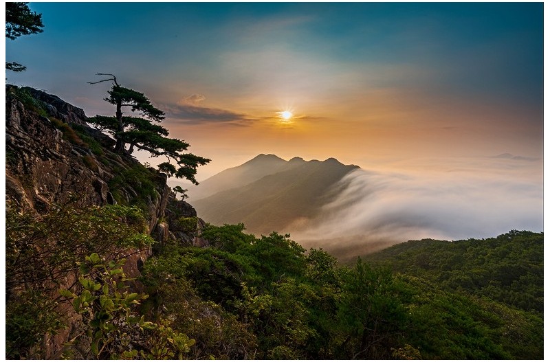 PHOTO BY  | NIKON Z 6_2  | 2024:08:04 06:20:32  | ISO-200 | 1/100 sec | f 16 | 16.5 mm | EV=-0.3 | ● WIDTH:1500 pixels  HEIGHT:998 pixels