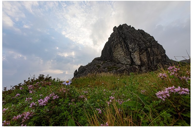 PHOTO BY  | Canon EOS 5D Mark IV  | 2024:08:04 06:45:35  | ISO-100 | 1/30 sec | f 16 | 16 mm | EV=0 | ● WIDTH:1600 pixels  HEIGHT:1067 pixels