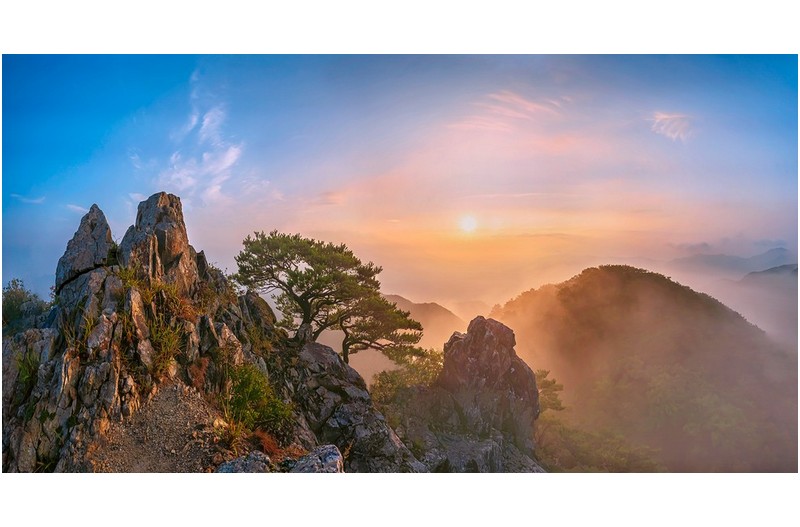 PHOTO BY  | NIKON Z 7_2  | 2024:08:25 06:33:51  | ISO-100 | 1/400 sec | f 11 | 14 mm | EV=0 | ● WIDTH:2000 pixels  HEIGHT:1054 pixels