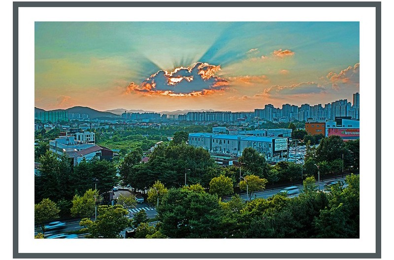 PHOTO BY  | ILCE-6500  | 2024:08:28 18:17:22  | ISO-100 | 1/10 sec | f 16 | 23.6 mm | EV=0 | ● WIDTH:1400 pixels  HEIGHT:975 pixels