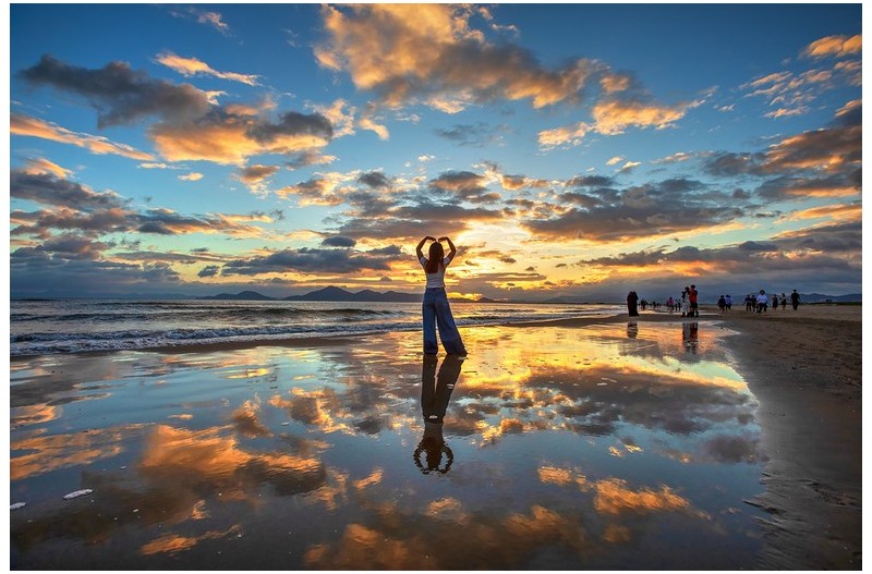 PHOTO BY  | Canon EOS 5D Mark IV  | 2024:08:28 18:44:46  | ISO-320 | 1/500 sec | f 8 | 16 mm | EV=0 | ● WIDTH:1400 pixels  HEIGHT:933 pixels