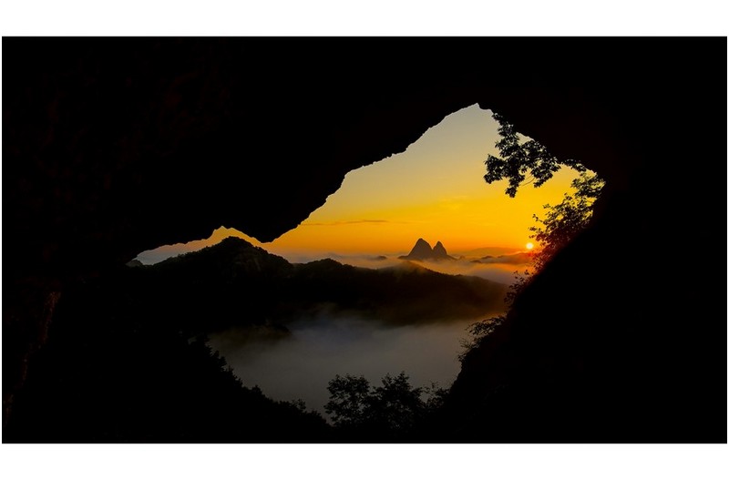 PHOTO BY lee seung un  | ILCE-7RM3  | 2024:08:18 06:05:42  | ISO-200 | 1/80 sec | f 13 | 17 mm | EV=0 | ● WIDTH:7362 pixels  HEIGHT:4141 pixels