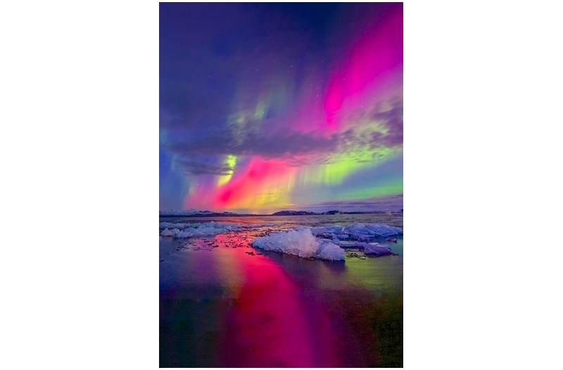 PHOTO BY  | Canon EOS 5D Mark III  | 2014:02:28 05:15:09  | ISO-1250 | 11/1 sec | f 3.5 | 16 mm | EV=0 | ● WIDTH:1000 pixels  HEIGHT:1500 pixels